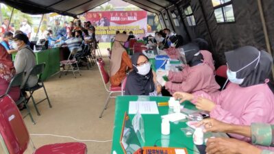 Cegah Penyebaran Covid-19, Kodim 0806 Trenggalek Gelar Vaksinasi