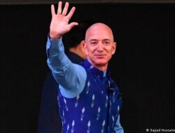 Jeff Bezos Mundur Dari CEO Amazon, Pengamat: Dia Tetap Berpengaruh