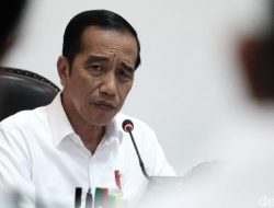 Jokowi Sahkan Aturan Baru Tentang Disiplin PNS, Pegawai Yang Bolos Terancam Dipecat