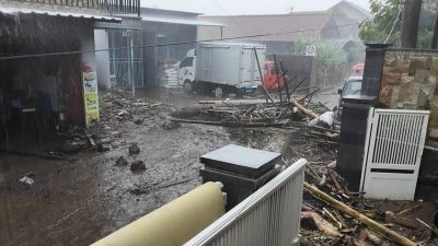 Kota Batu Diterjang Banjir Bandang, 15 Orang Hanyut