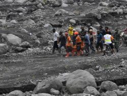 BNPB: Korban Jiwa Erupsi Gunung Semeru 15 Orang, 27 Lainnya Dinyatakan Hilang