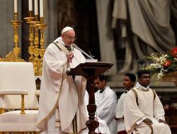 Pimpin Misa di Vatikan, Paus Fransiskus Ajak Jemaat Perhatikan Golongan Miskin