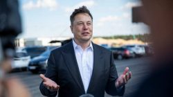 Elon Musk Kejutkan Publik Dengan Jual Sebagian Besar Saham di Tesla