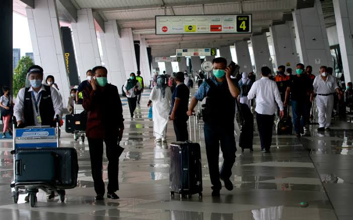 Dua Pekerja Migran Yang Tiba di Bandara Juanda Terkonfirmasi Positif Covid-19