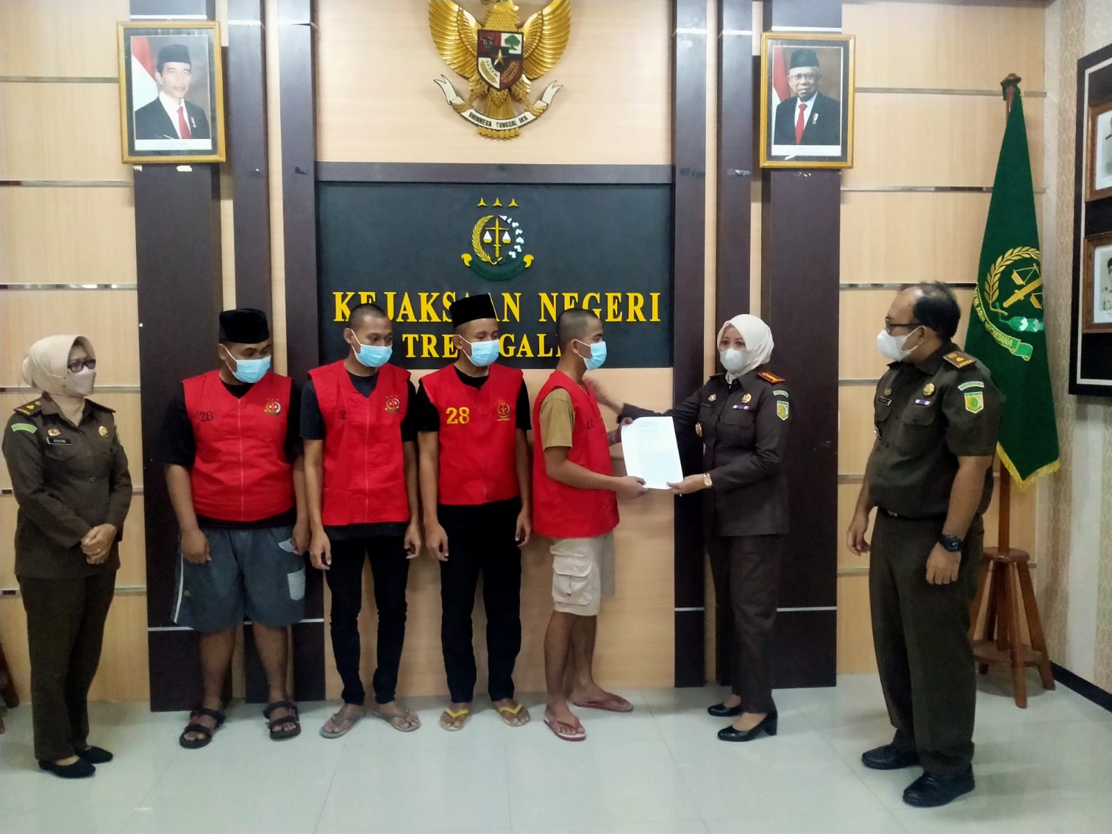 Kejari Trenggalek Hentikan Penuntutan Kasus Kekerasan Terhadap Anak Melalui Restorative Justice