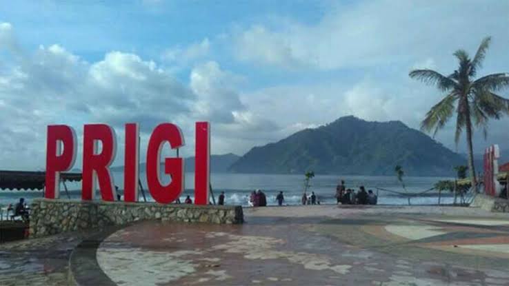 Jelang Libur Lebaran, Pemkab Trenggalek Buka 3 Pintu Masuk Pantai Prigi