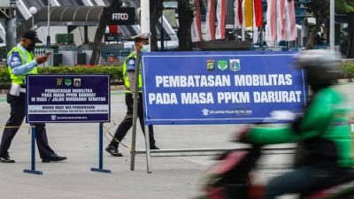 Aturan Baru Mendagri: PPKM Lanjut, Syarat PCR dan Antigen Ditiadakan