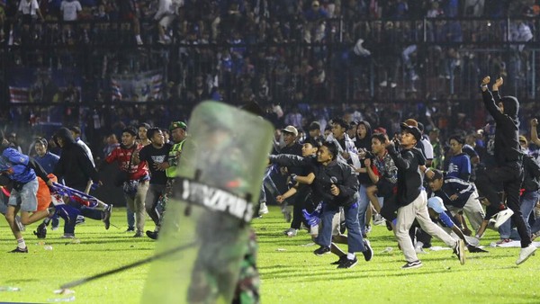 Foto kerusuhan di Stadion Kanjuruhan,