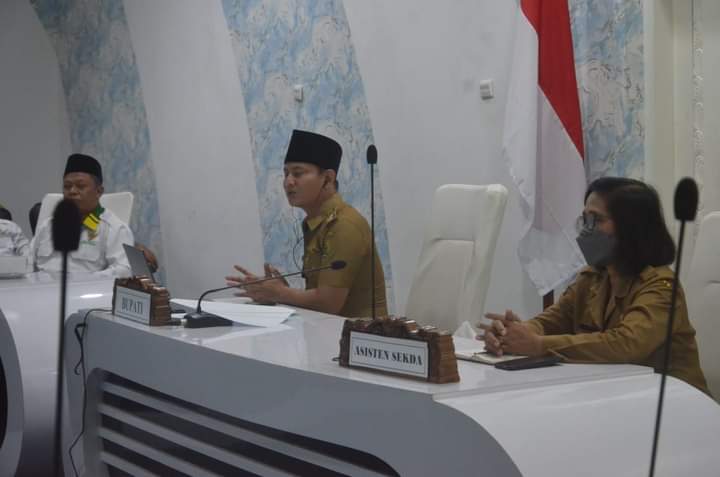 Berhasil Entaskan Kemiskinan, Bupati Arifin Banjir Pujian Dalam Seminar Nasional Kemendagri