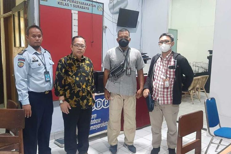 Mantan Hakim Itong Masuk Bui Lapas Kelas I Porong Sidoarjo