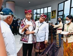 Presiden Jokowi Kunjungi Sentra Tenun Kabupaten Jembrana