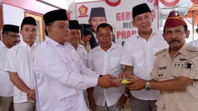 Ultah Gerindra Ke-15 di Trenggalek Ditutup Dengan Potong Tumpeng dan Pembagian Hadiah Paket Sembako