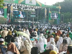 Jutaan Warga Nahdliyin Dari Berbagai Daerah Padati Peringatan 1 Abad NU di GOR Sidoarjo