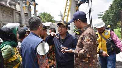 Bupati Sidoarjo Ahmad Muhdlor Pastikan Pekerjaan Frontage Road Delta Sari-Lingkar Timur Finish Bulan Maret