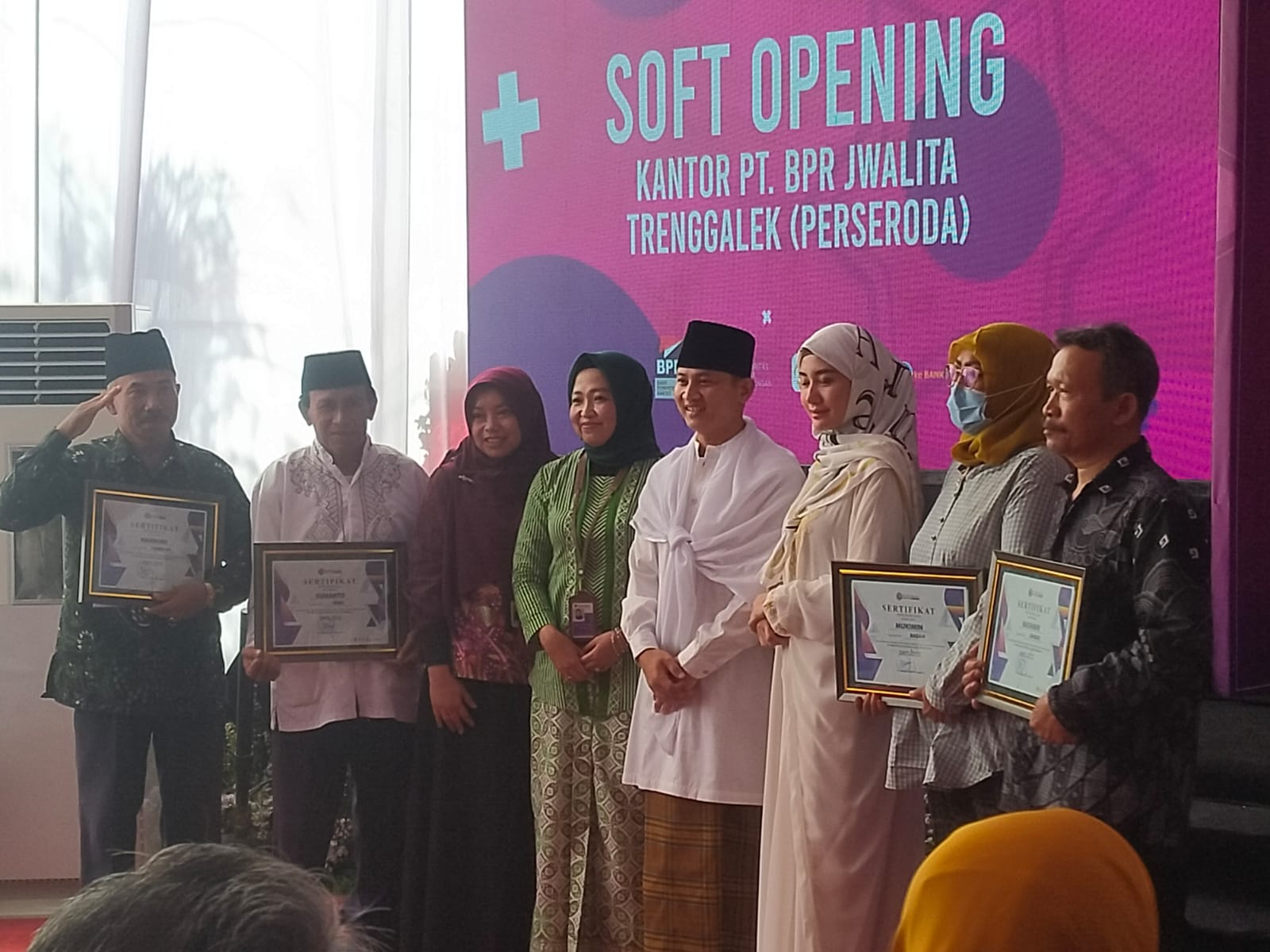 Bupati Arifin Resmikan Kantor Baru BPR Jwalita