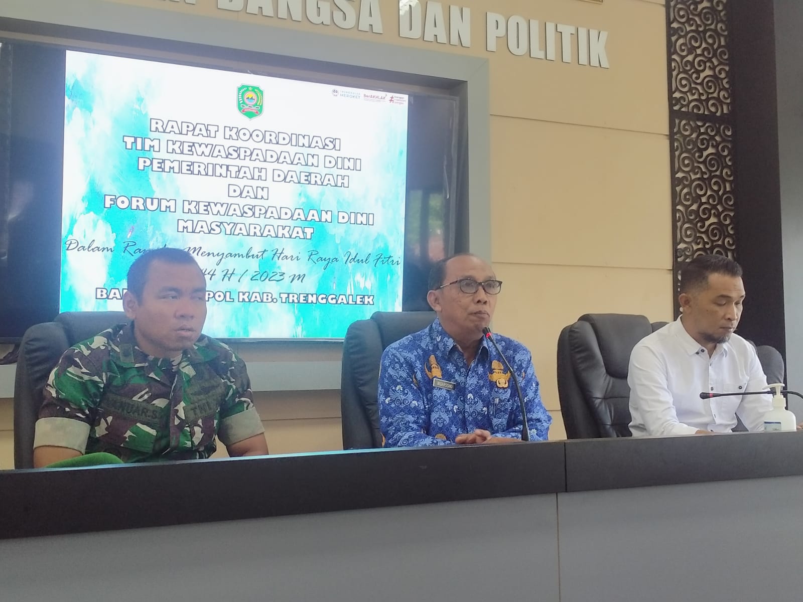 Antisipasi Gangguan Keamanan dan Ketertiban di Hari Raya Idul Fitri, Bakesbangpol Trenggalek Gelar Rakor