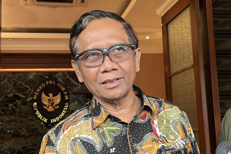 Mahfud MD Rinci Kejanggalan Proyek BTS 4G yang Menjerat Johnny G Plate