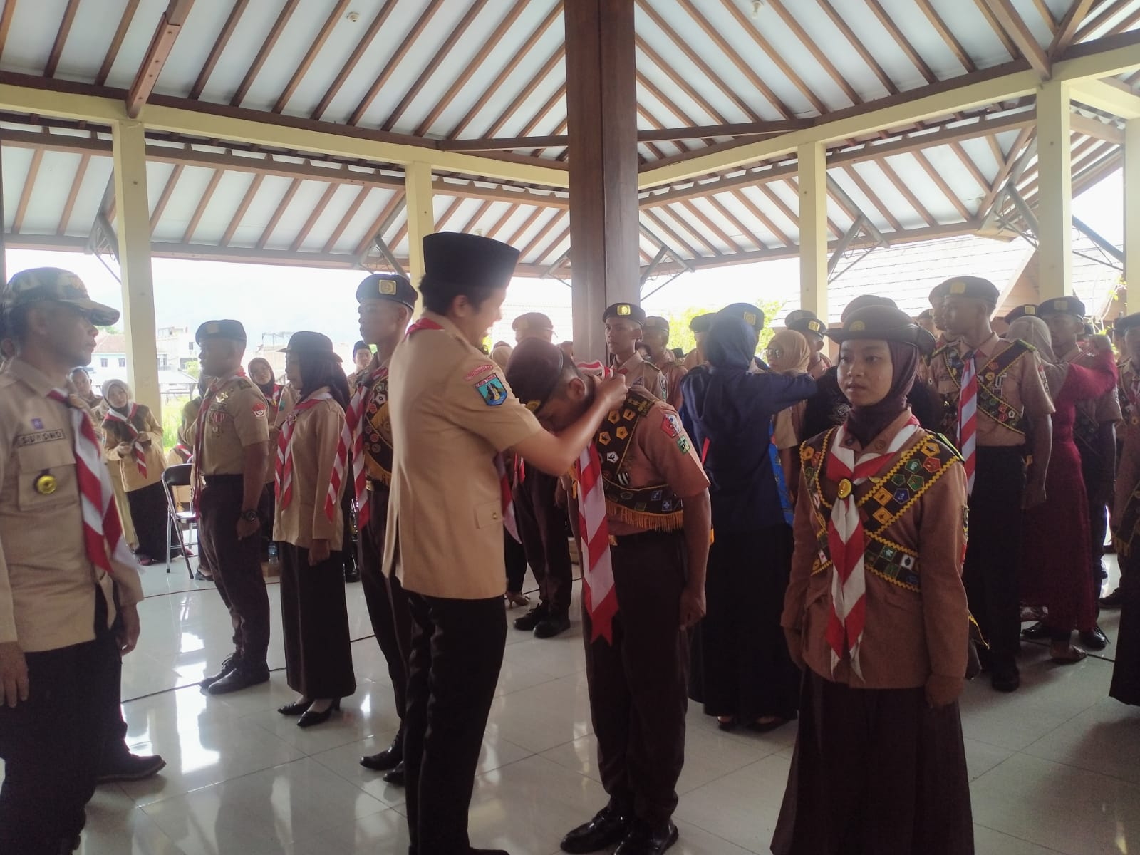 Wabup Syah Lantik Pramuka Penegak Garuda dan Lepas 75 Peserta Raimuna