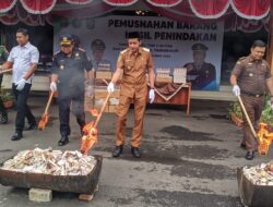 Tekan Peredaran Rokok Ilegal, Pemkab Trenggalek dan KPPBC TMP C Blitar Lakukan Pemusnahan Bersama di Pendopo Trenggalek