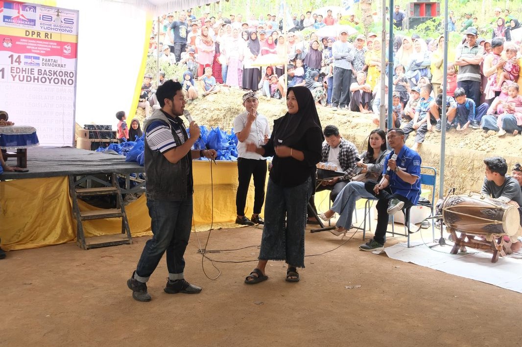 Mas Ibas dan Mas Eaby Gelar Kampanye dan Serap Aspirasi Kerakyatan di Desa Petung Trenggalek