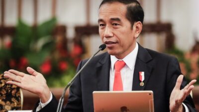 Teken Aturan Baru, Jokowi Naikkan Tunjangan Kinerja Pegawai Bawaslu