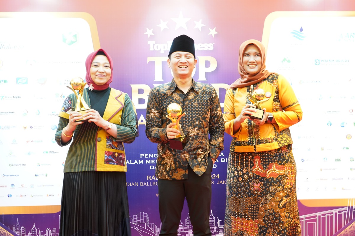 Kabupaten Trenggalek Borong 3 Penghargaan Sekaligus Dalam Ajang TOP BUMD Award 2024