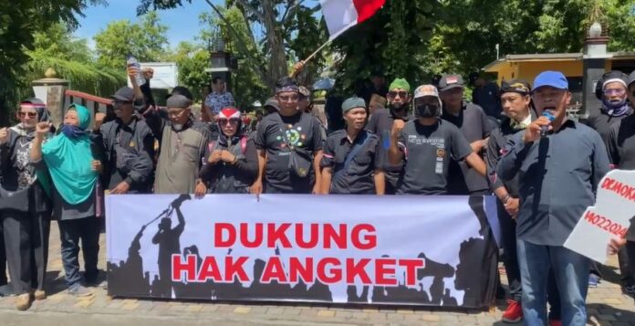 Formaspede Gelar Aksi Damai Di Depan Gedung DPRD Tulungagung, Tuntut Pelaksanaan Hak Angket