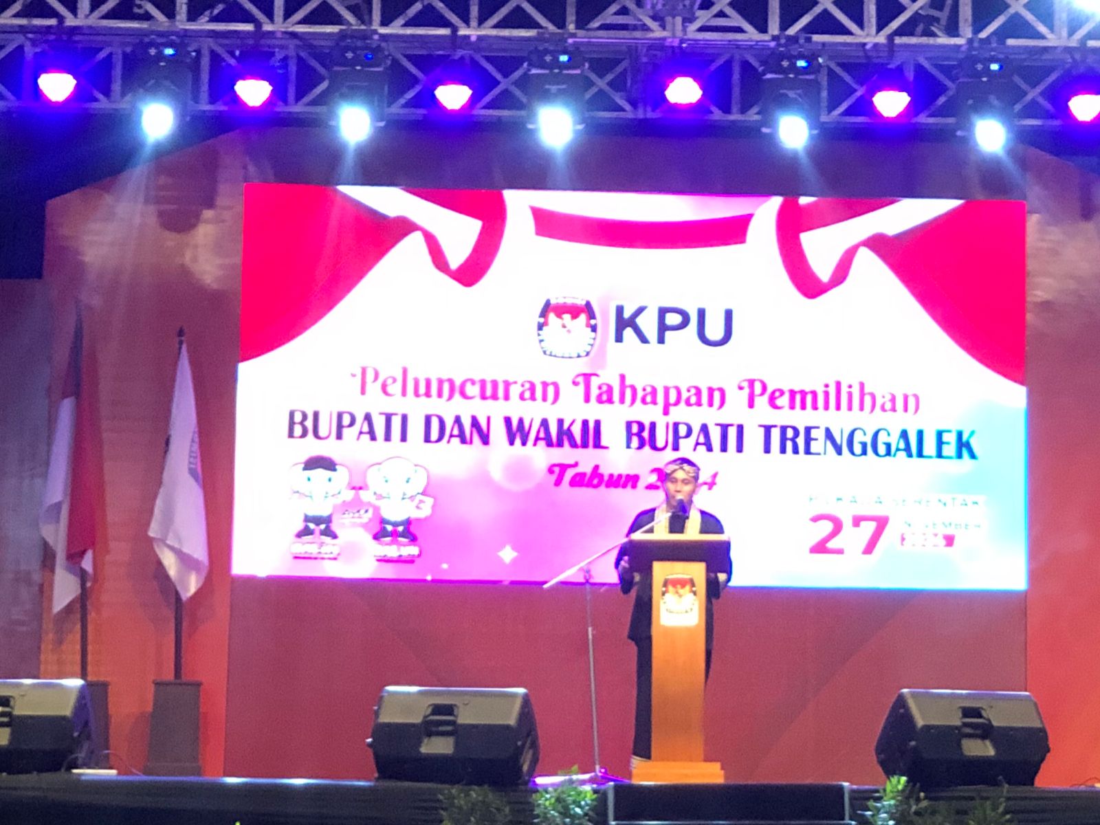 KPU Trenggalek Perkenalkan Maskot Galih dan Galuh Dalam Peluncuran Tahapan Pilkada Trenggalek 2024