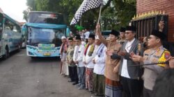 Bupati Arifin Berangkatkan 530 Jamaah Calon Haji