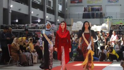 TGX Fashion Street: Cara Novita Dongkrak Jumlah Pengunjung Pasar Pon Trenggalek