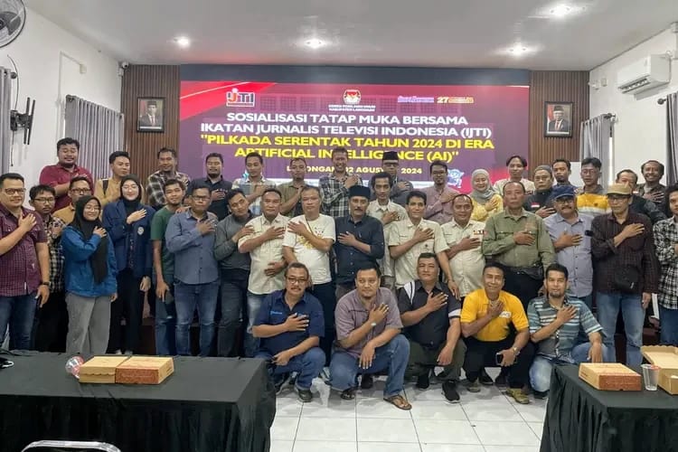 KPU Lamongan Bersama Korda IJTI Pantura Sosialisasi Pilkada Serentak 2024 di Era Artificial Intelligence