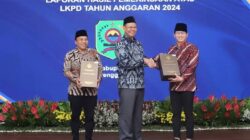 Bupati dan Ketua DPRD Trenggalek Terima Hasil Pemeriksaan Laporan Keuangan Pemerintah Daerah, Pertahankan Opini WTP