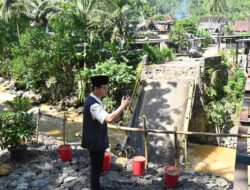 Jembatan Penghubung Munjungan-Watulimo Putus, Bupati Arifin Minta Bantuan Pempov Jatim