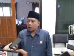 Rapat Paripurna, DPRD Tetapkan Raperda PAK 2025 dan Kebijakan Umum Anggaran 2026