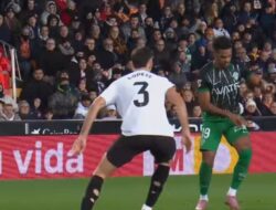 Liga Spanyol, Bermain di Kandang Valencia, Elche Behasil Curi Poin