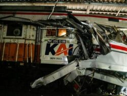 14 Penumpang Tewas dalam Tabrakan Kereta di Bekasi Timur, Seluruh Korban Perempuan