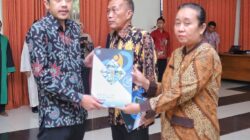 Wabup Syah Lantik Camat Pule Jadi Sekretaris Perpustakaan dan Kearsipan 